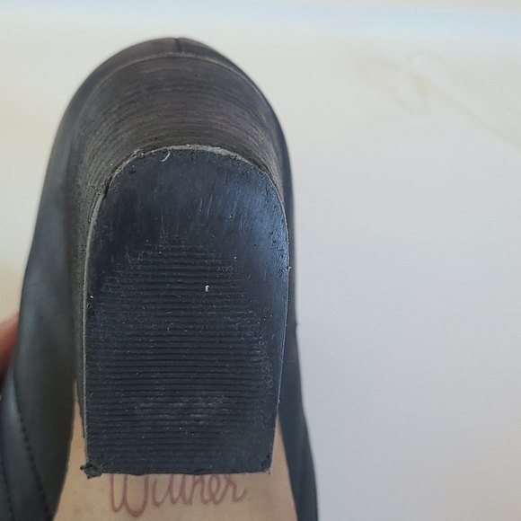 Wittner Black Leather Ankle boots with Side Slits Women's Size US 7.5 EU 38 - Picture 13 of 15